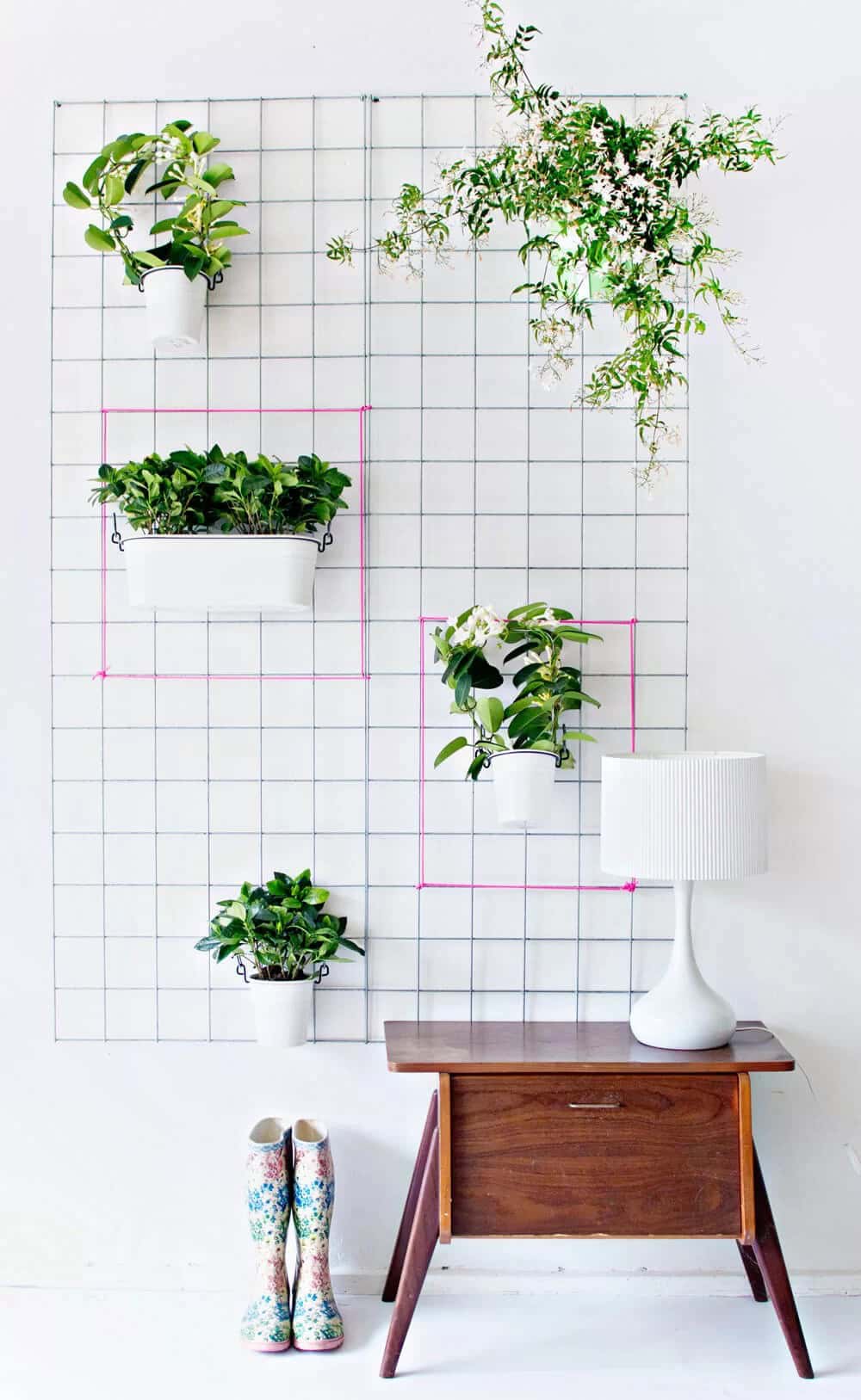 Wall Hanging Steel Mesh Planter Holder