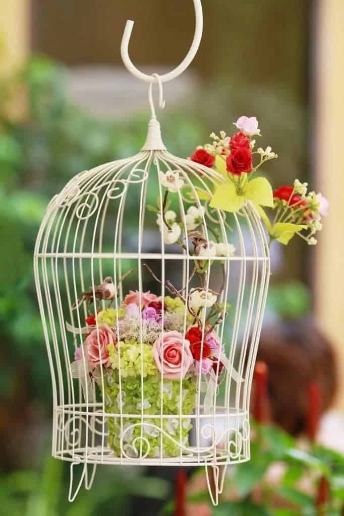 Shabby Chic Birdcage Planter Design