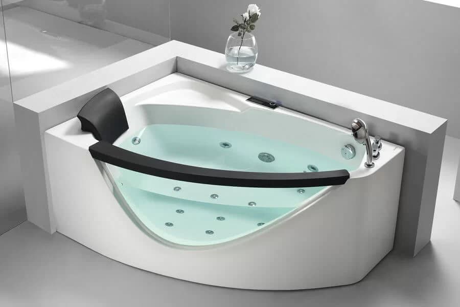 EAGO AM198-R Clear Rounded Modern Whirlpool Bathtub