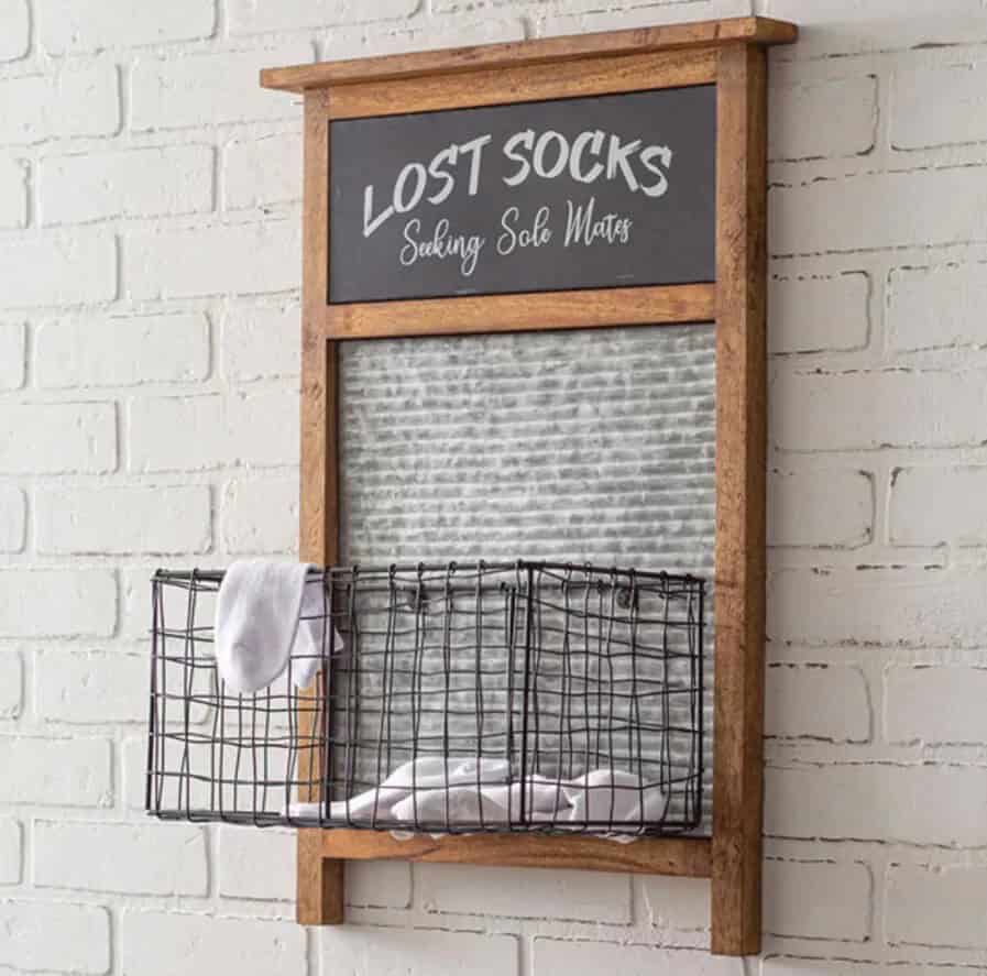 Mateless Sock Washboard and Wire Mesh Organizer