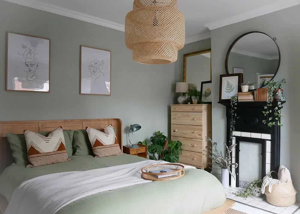 Green Theme Scandi Bedroom Décor