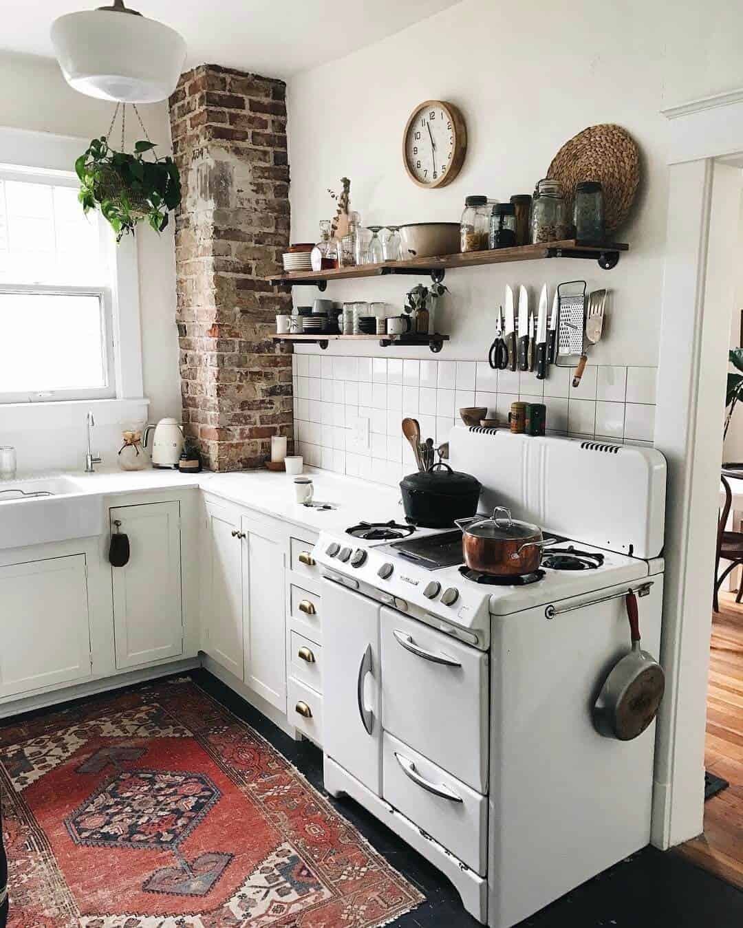 Eclectic Cottage Kitchen Design and Decorating Ideas