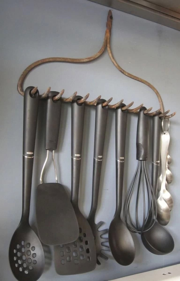 Garden Rake Utensil Storage