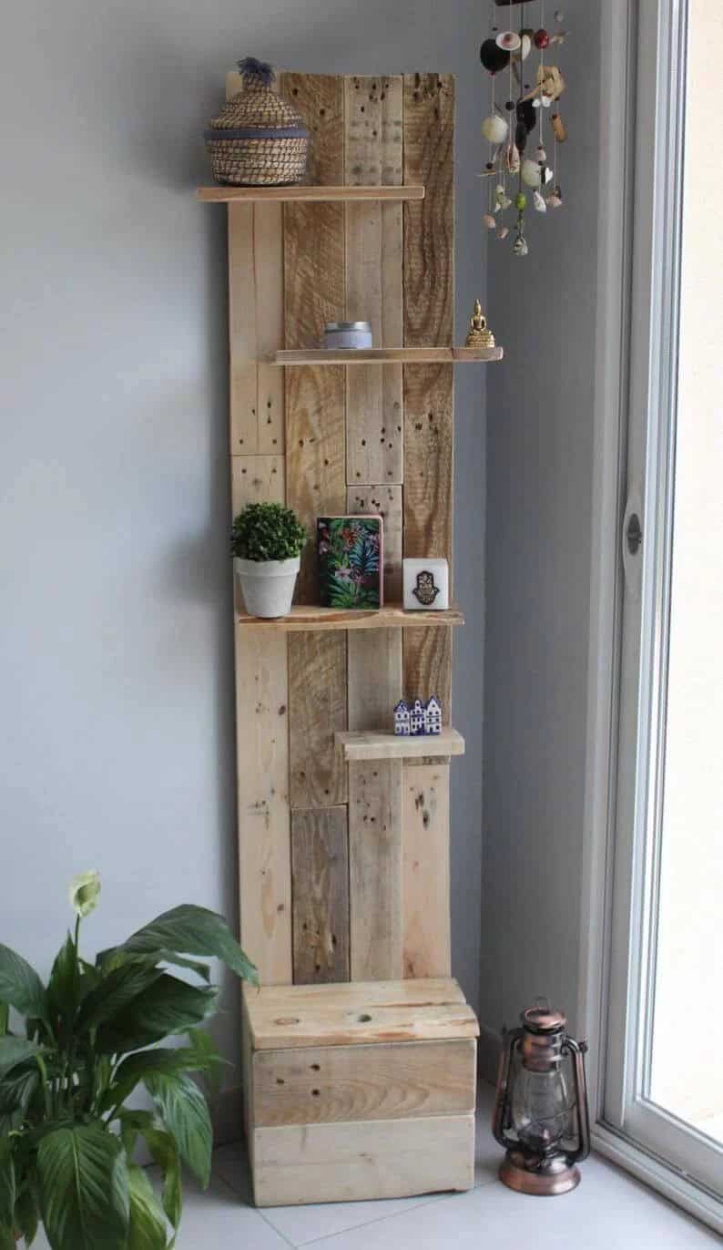 Pallet Shelf with Storage Chest