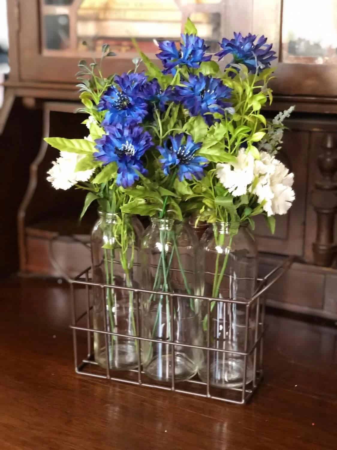 Farmhouse Decor Idea: Wire Basket and Three-Vase Set