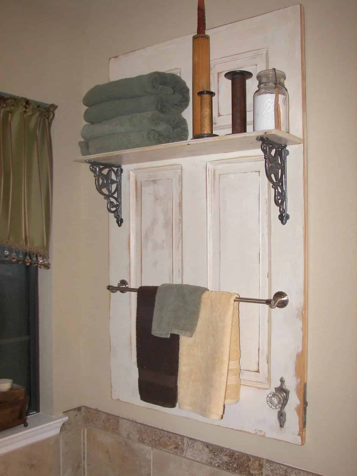 Powder Room Towel Rack and Display