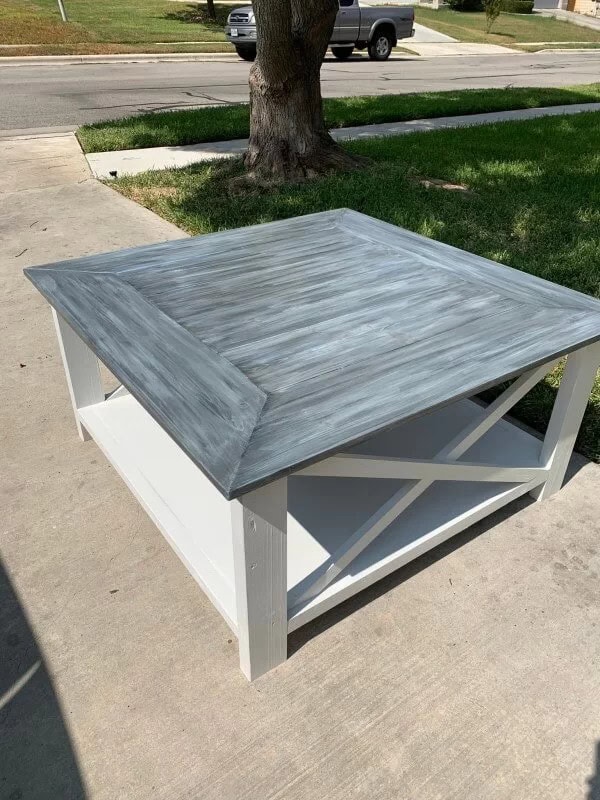 Cute Square Farmhouse Kitchen Table