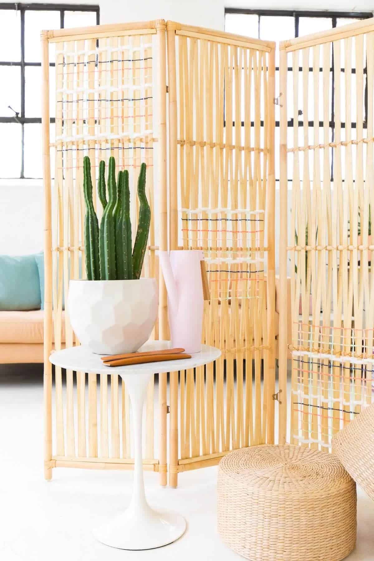 Customized Rattan Room Divider with Woven Pattern