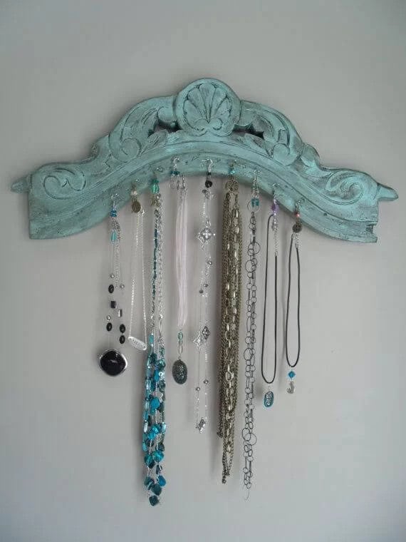 A Unique Way to Hang Your Necklaces