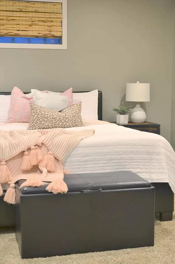 Simple Bedside Ottoman Storage Organizer