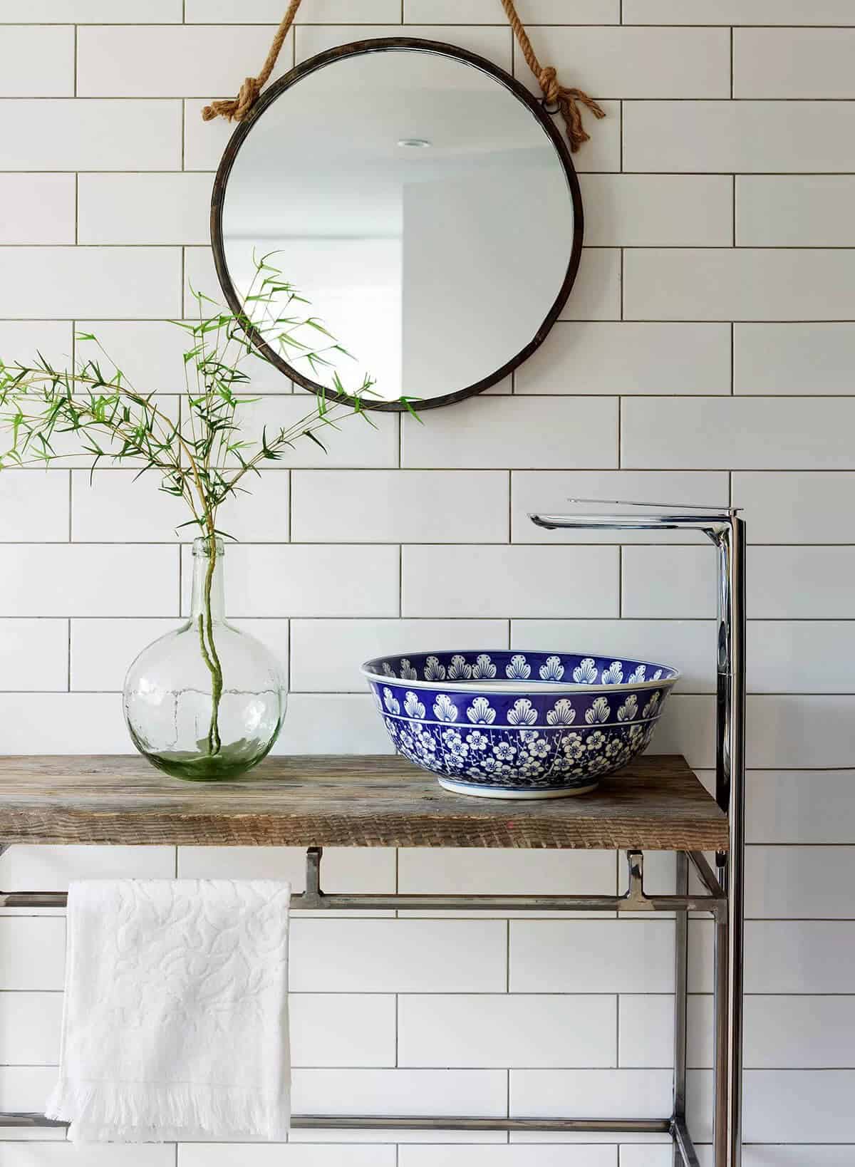 Beautiful Sink with a Pop of Color