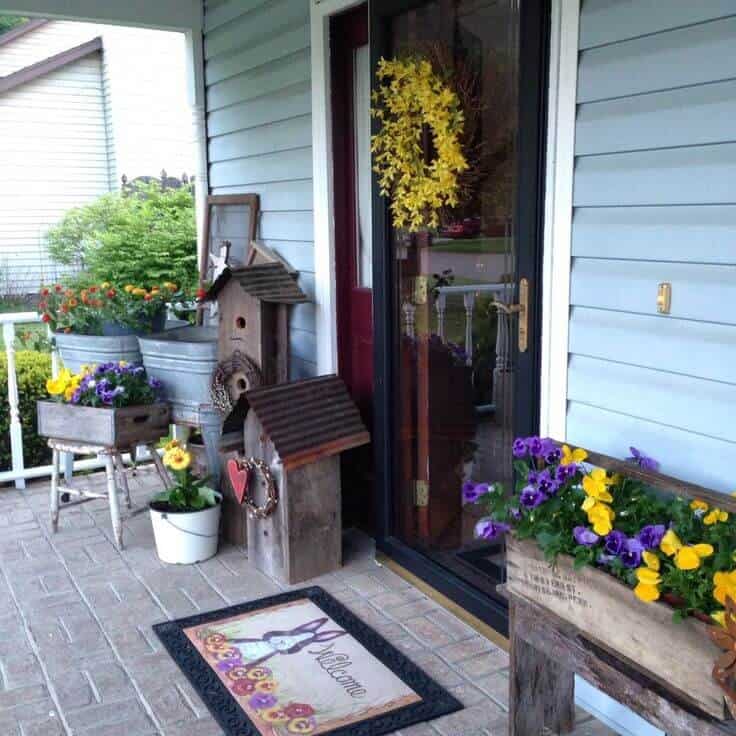 Decorative Bird Houses, Galvanized Troughs, Wooden Planters