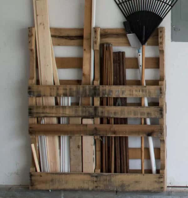 Repurposed Pallet Garage Tool Storage Ideas