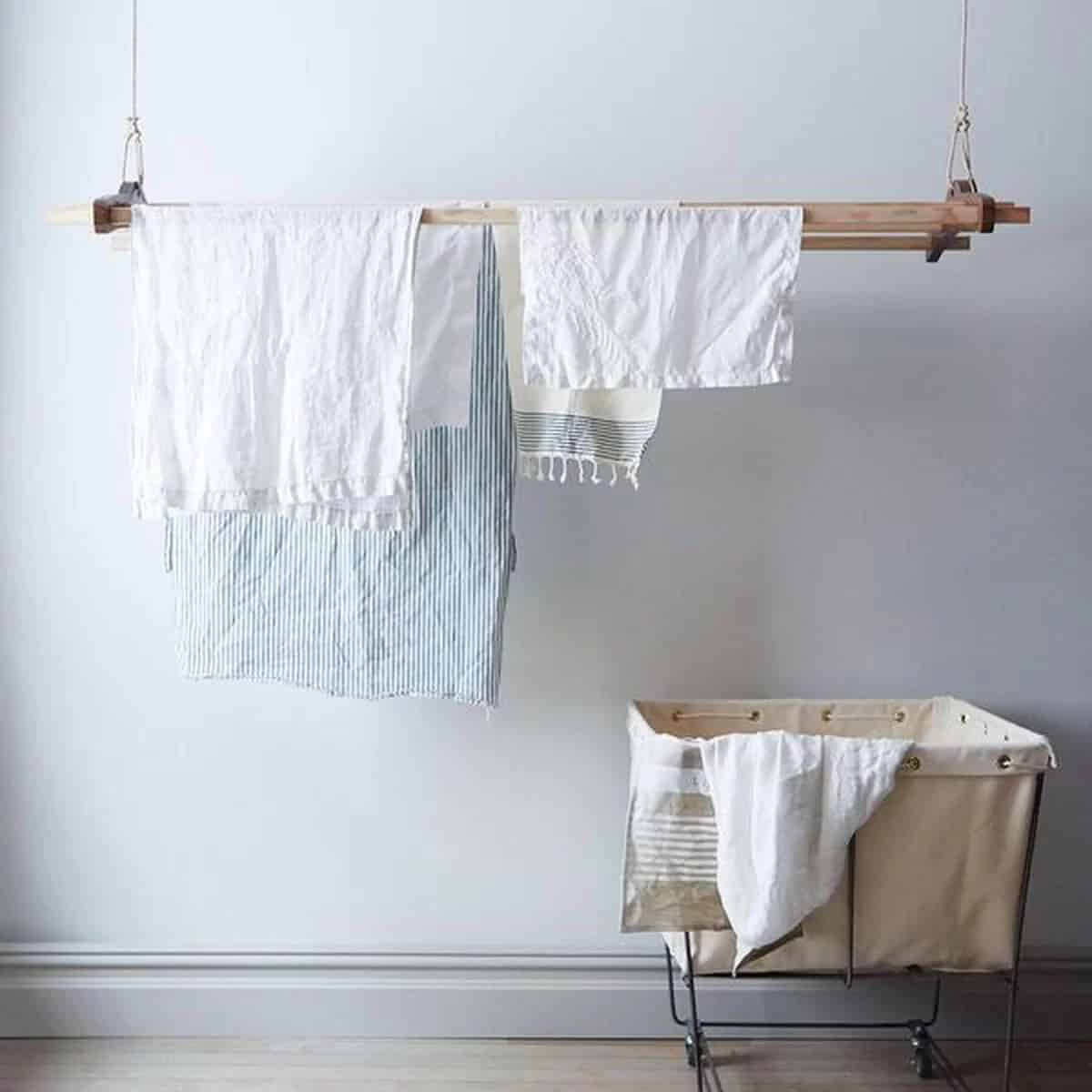 Extra-Long Hanging Drying Rack Powered by Pulleys