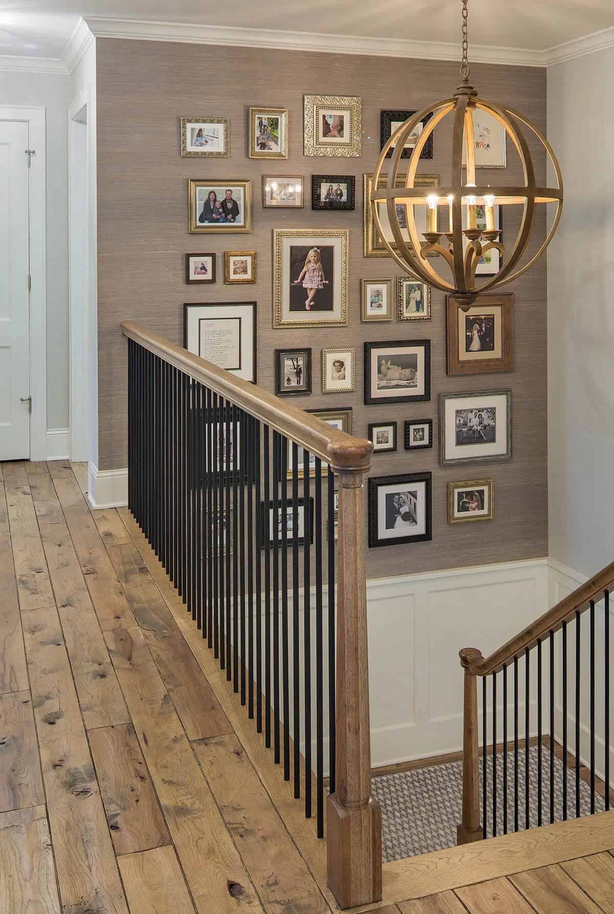 The Right Way to Layout Photo Walls