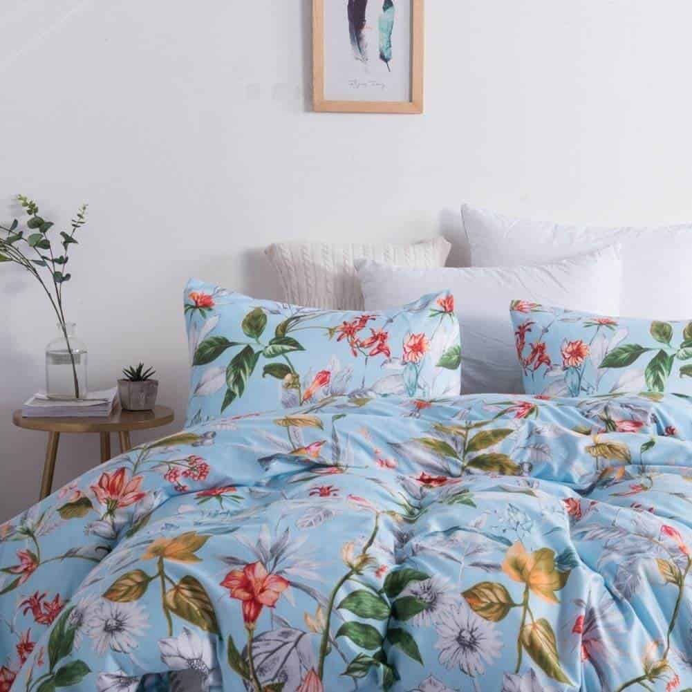 Fashionable and Floral Duvet Set