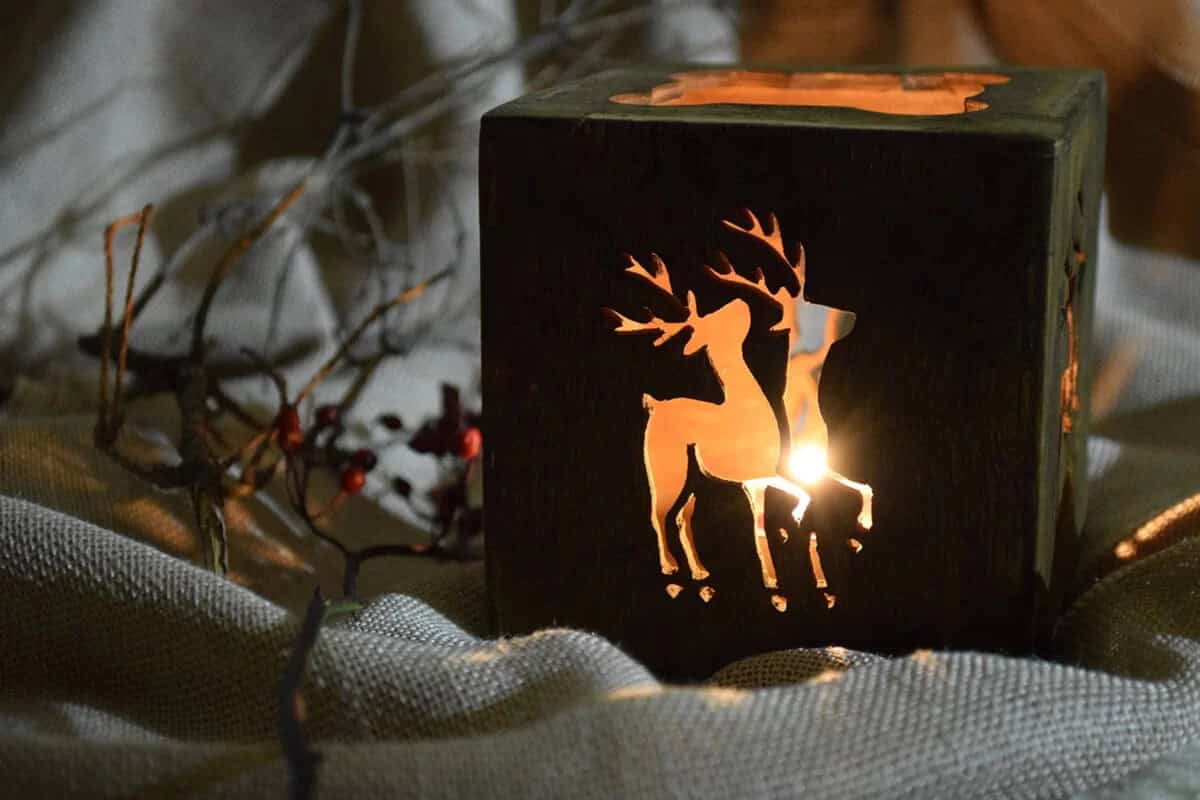 Creative and Unique Reindeer Candle Holder