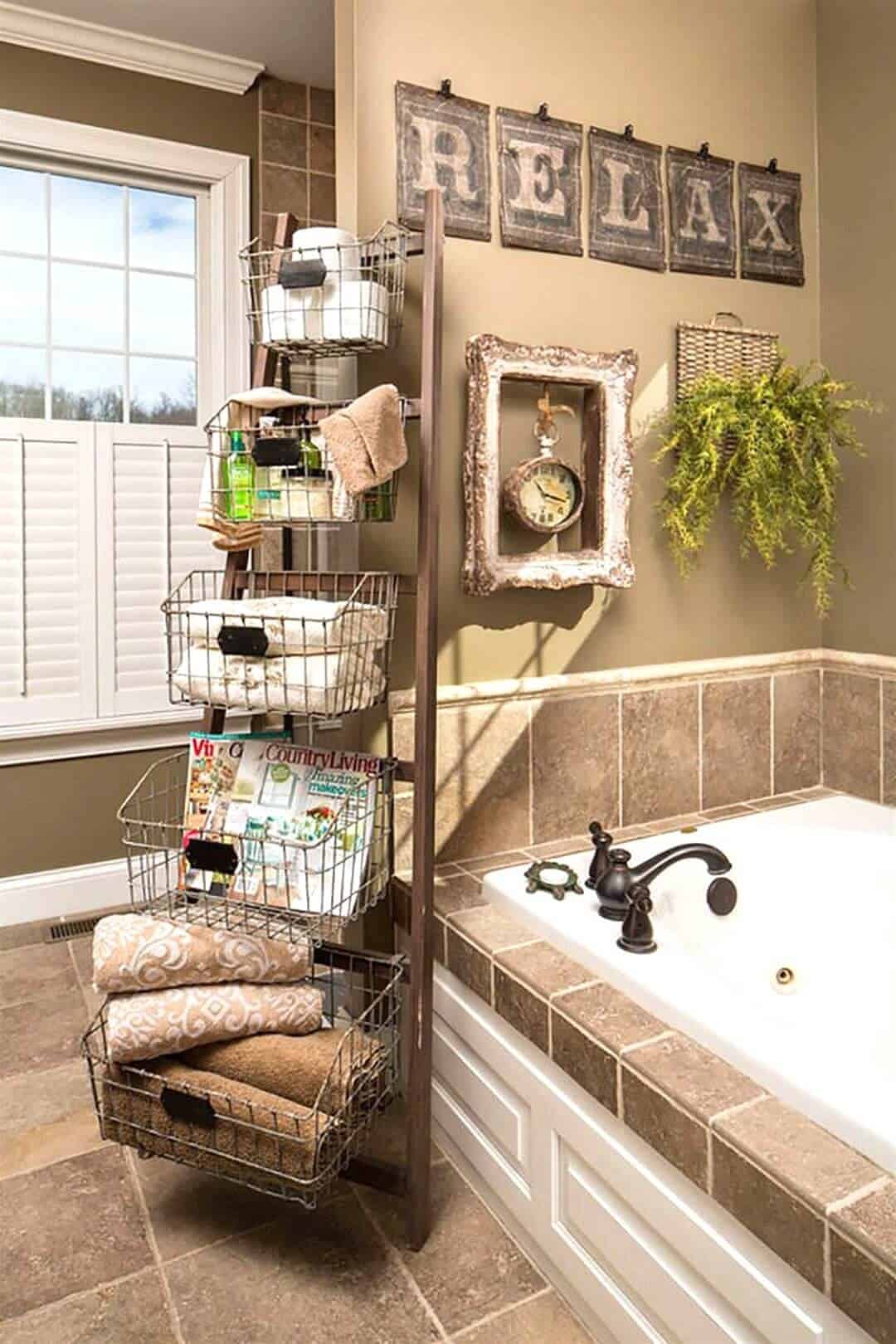 Primitive Wood Ladder Bathroom Caddy