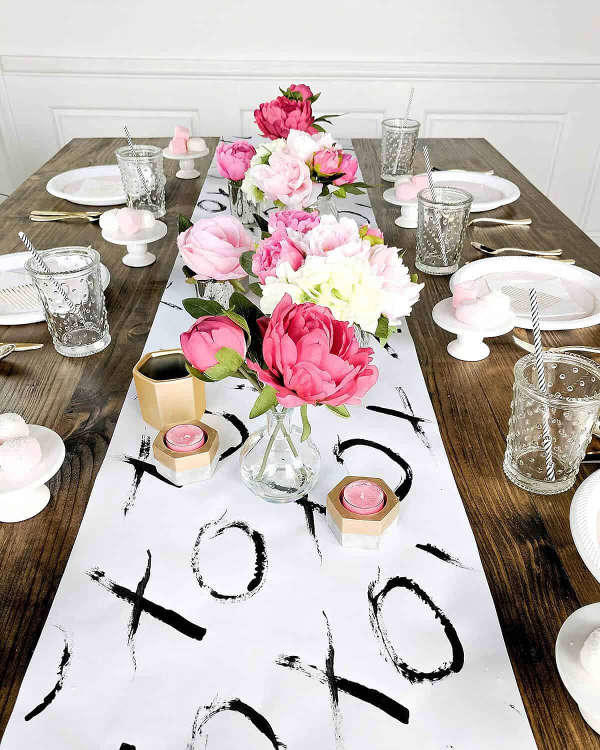 Fun Valentine’s Day Table Decor