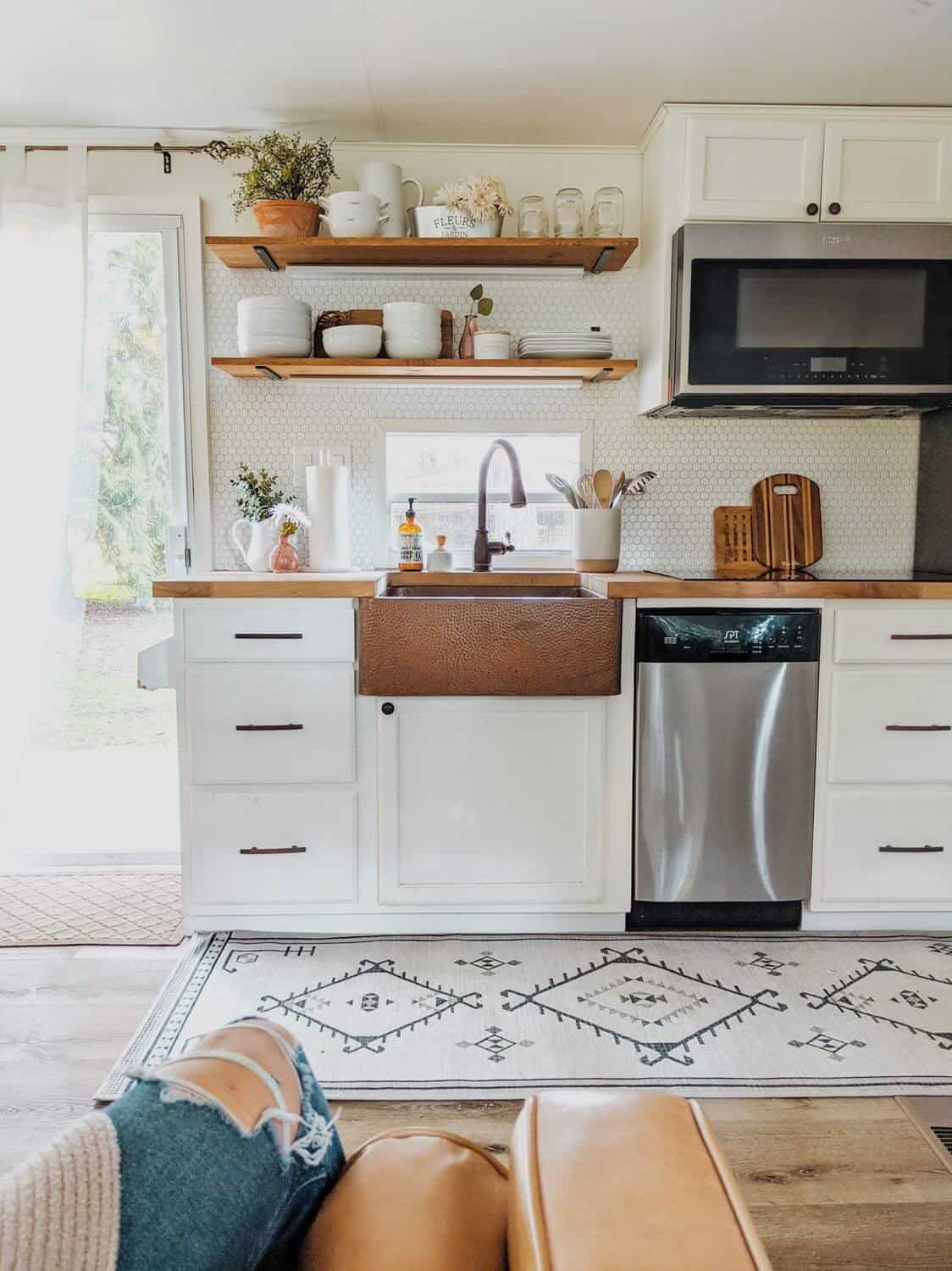 Modern Greenery Kitchen Shelf Decor Idea