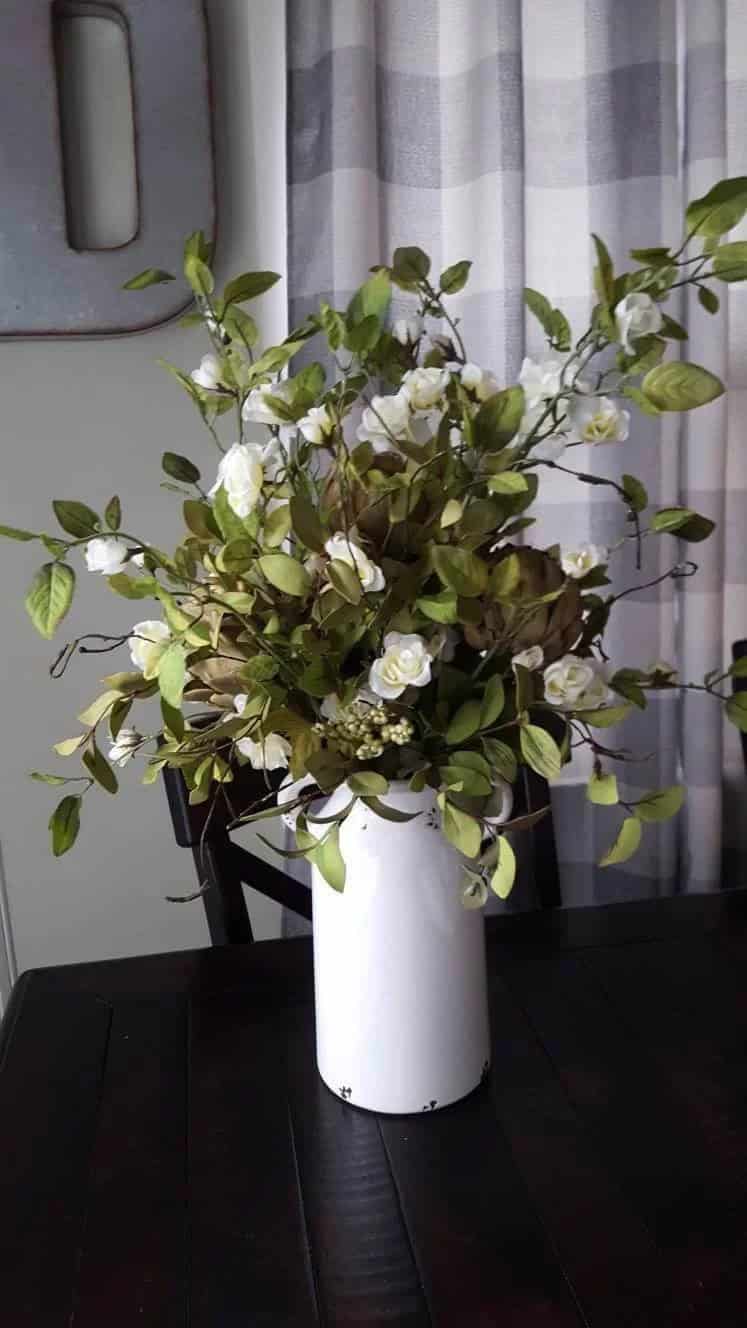 Farmhouse Decor Idea: Sweet Milk Jug Vase and Farmhouse Flowers