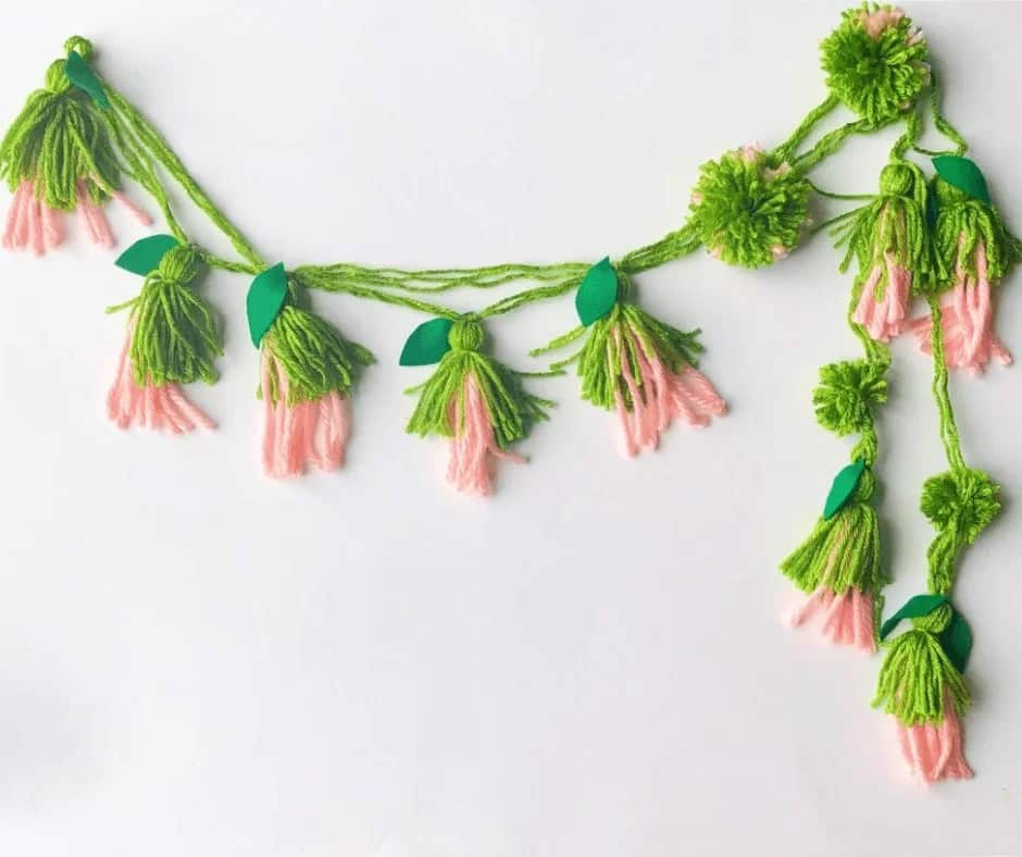 Soft and Simple Yarn Flower Garland in Green and Pink Perfection