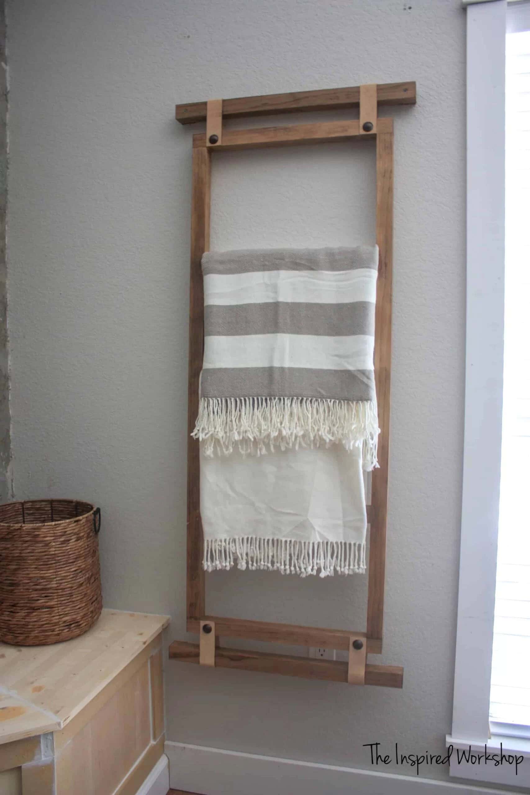 Wall Hanging Ladder Blanket Organizer