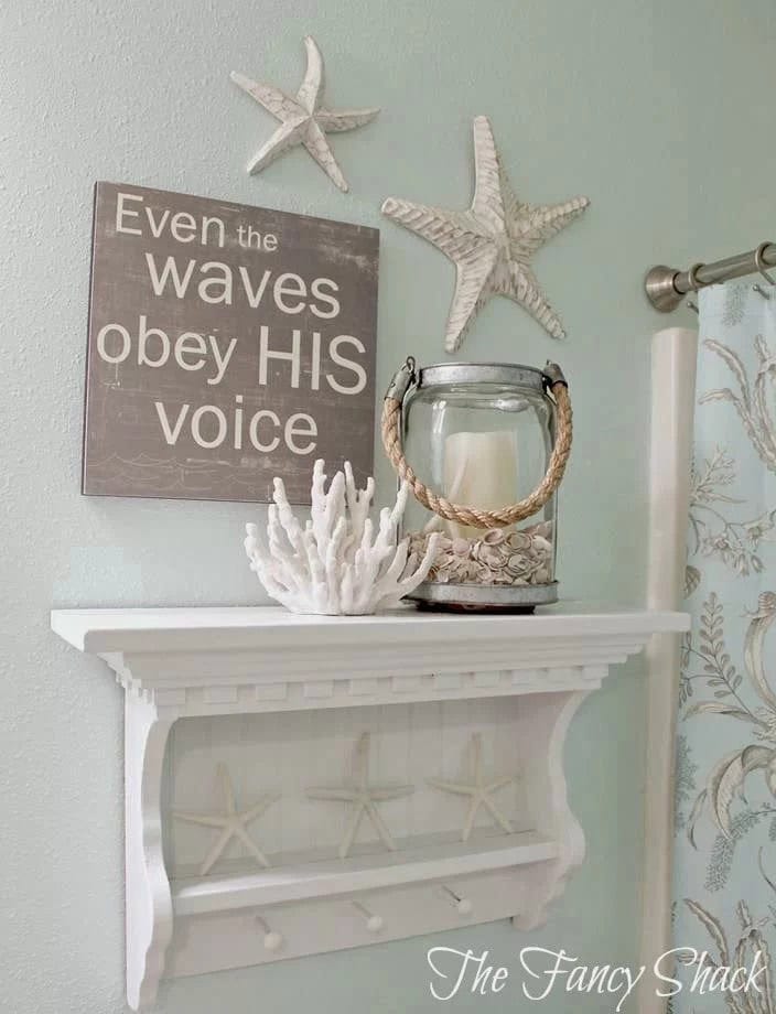 Serene Beach Bathroom Décor