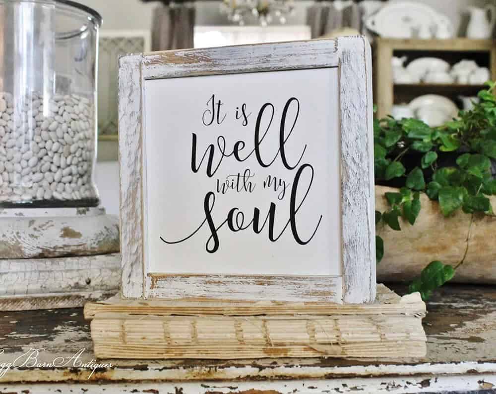 Farmhouse Signs Make a Statement