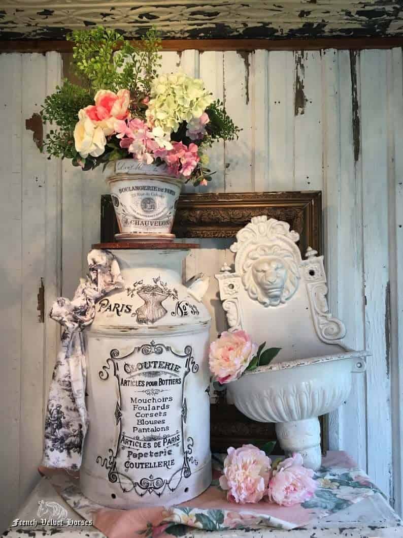 Awesome Idea for French Farmhouse Home Decor