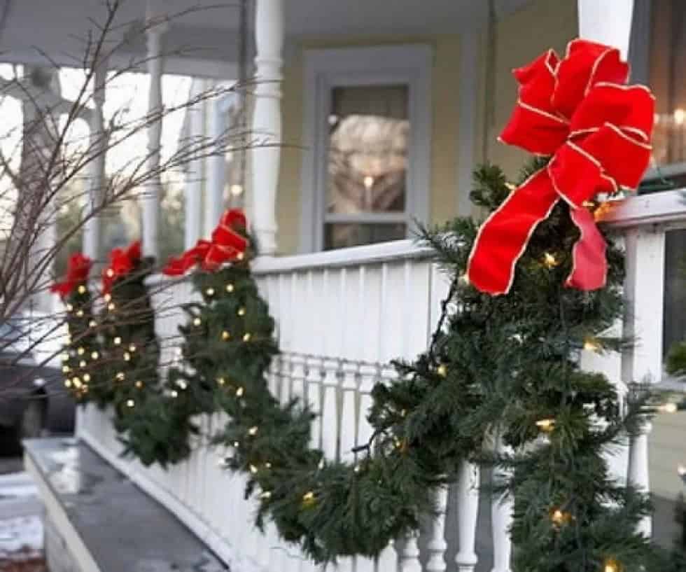 Classic Garland and Red Bows