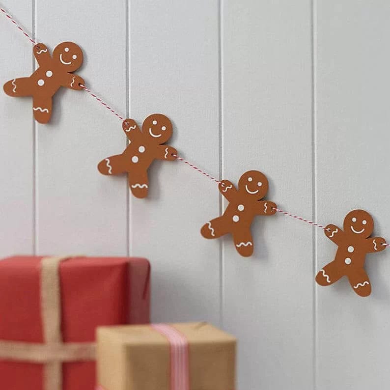 Cheerful Garland Chain of Wooden Gingerbread Men