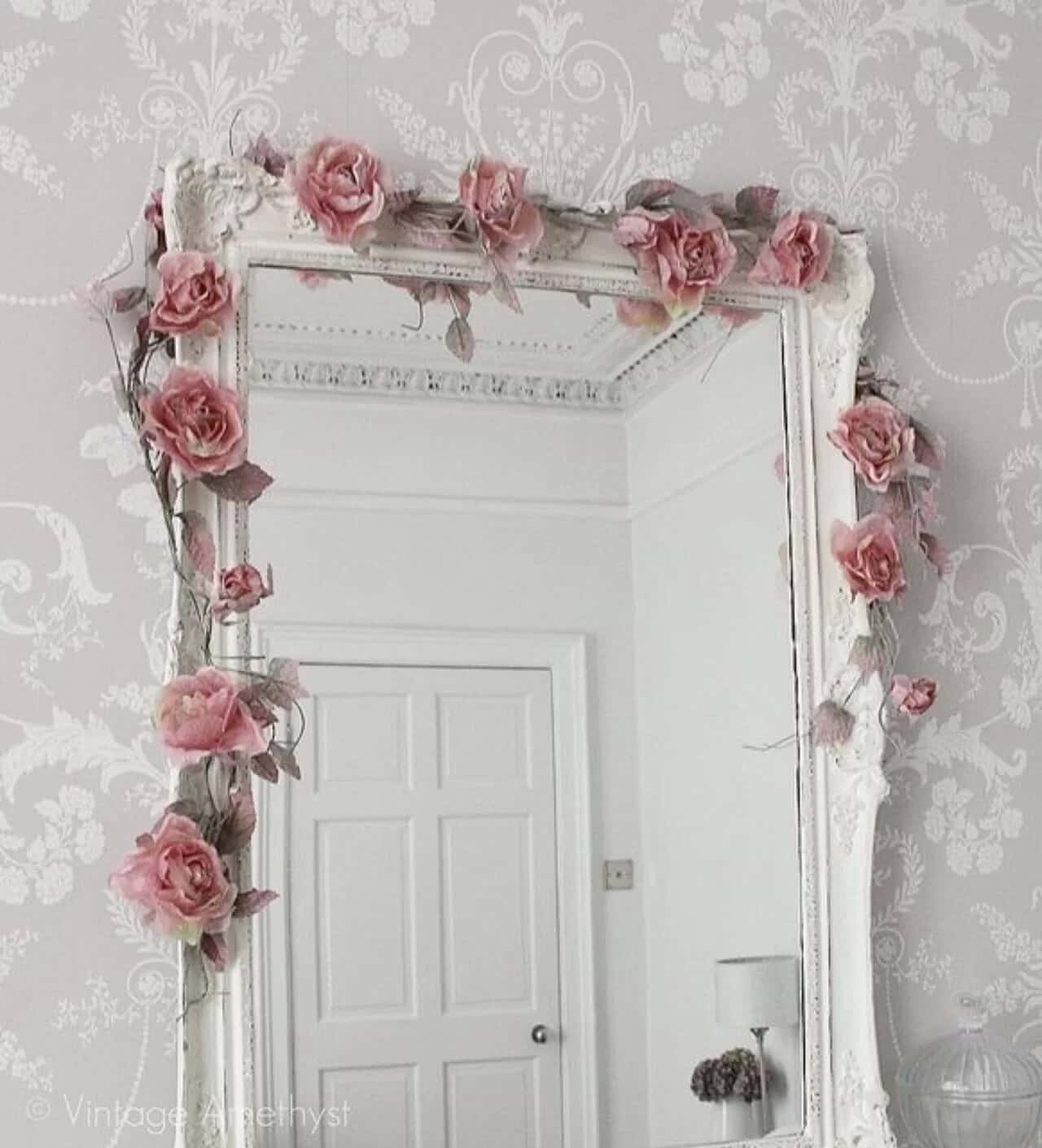 Bella Rosa Mirror Garland