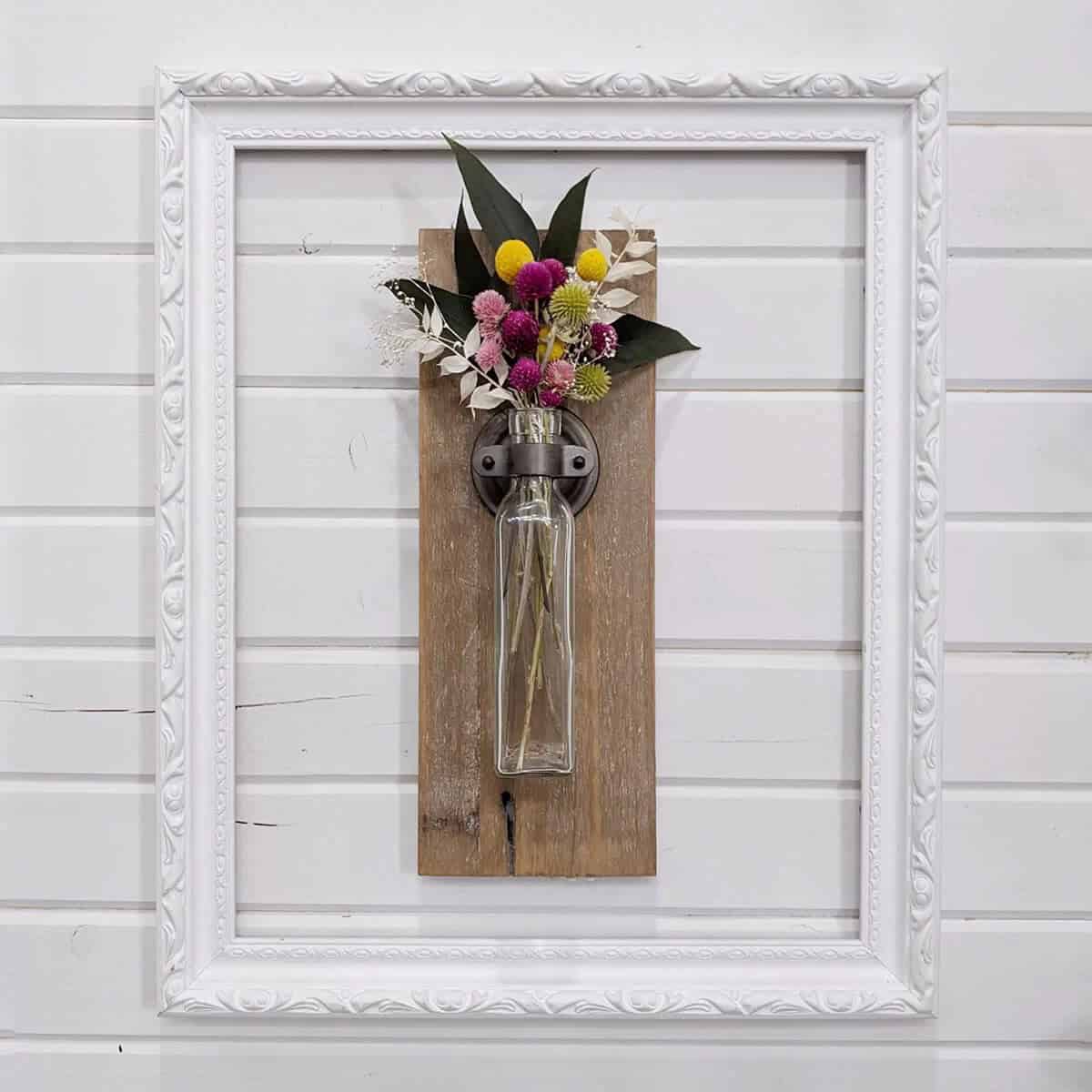 Hanging Bottle Vase Wall Art