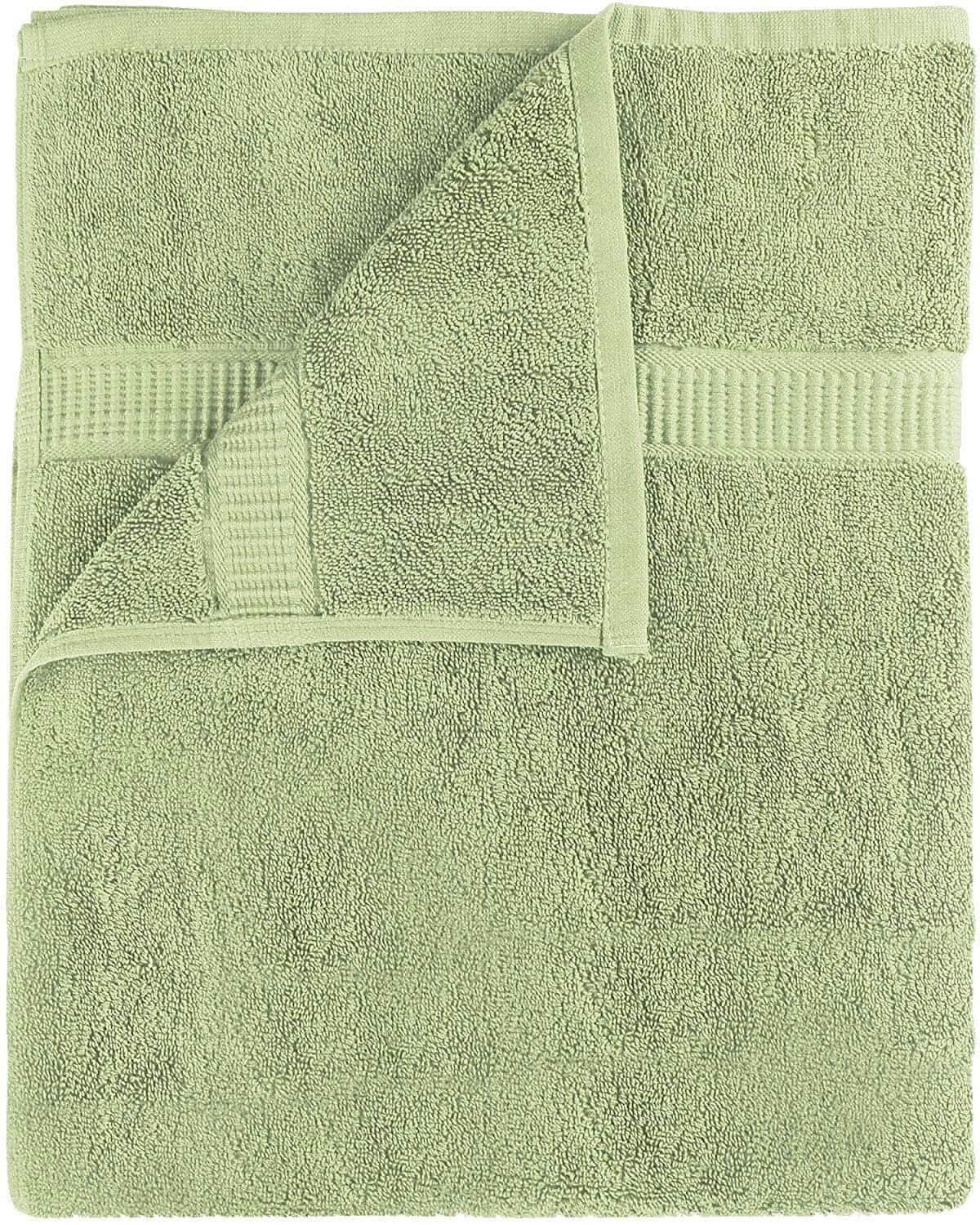 Extra Large Luxury Bath Towels by Utopia Towels