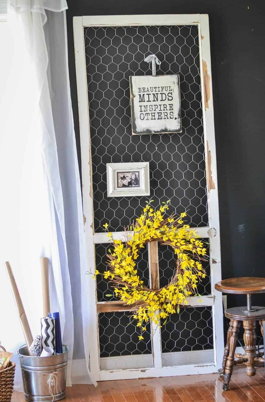 Screen Door with Chicken Wire Display Stand