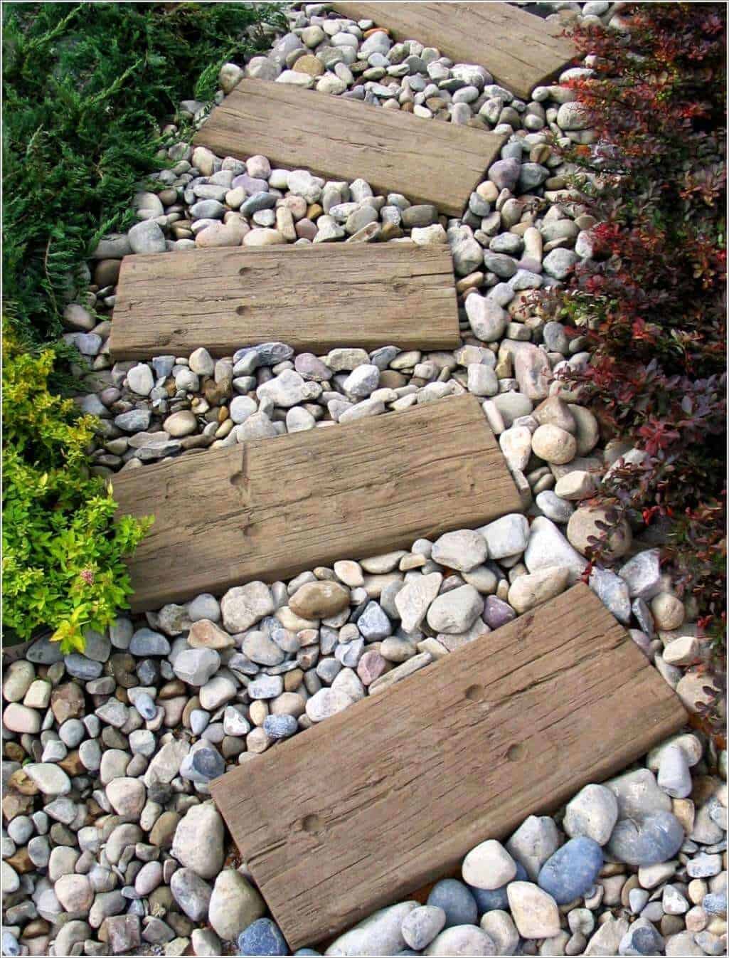 Amazingly Simple and Stylish Stepping Stone Idea