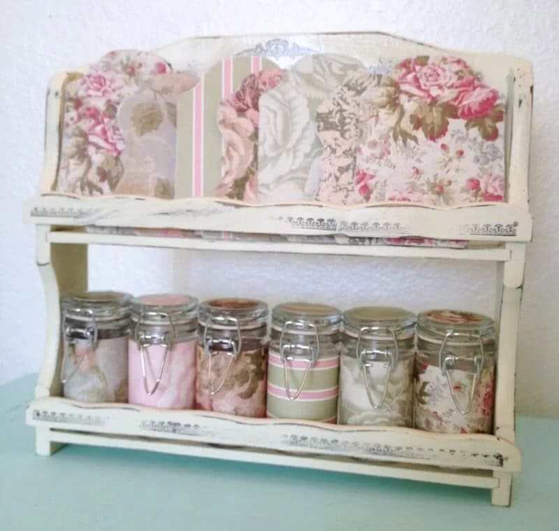 Distressed Wood Spice Rack With Mason Jar