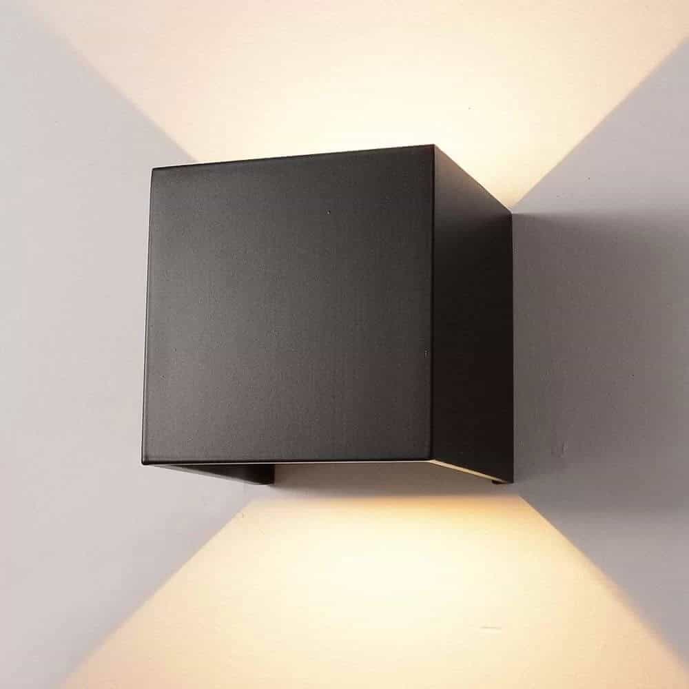 Contemporary Aluminum Box Lighting Idea