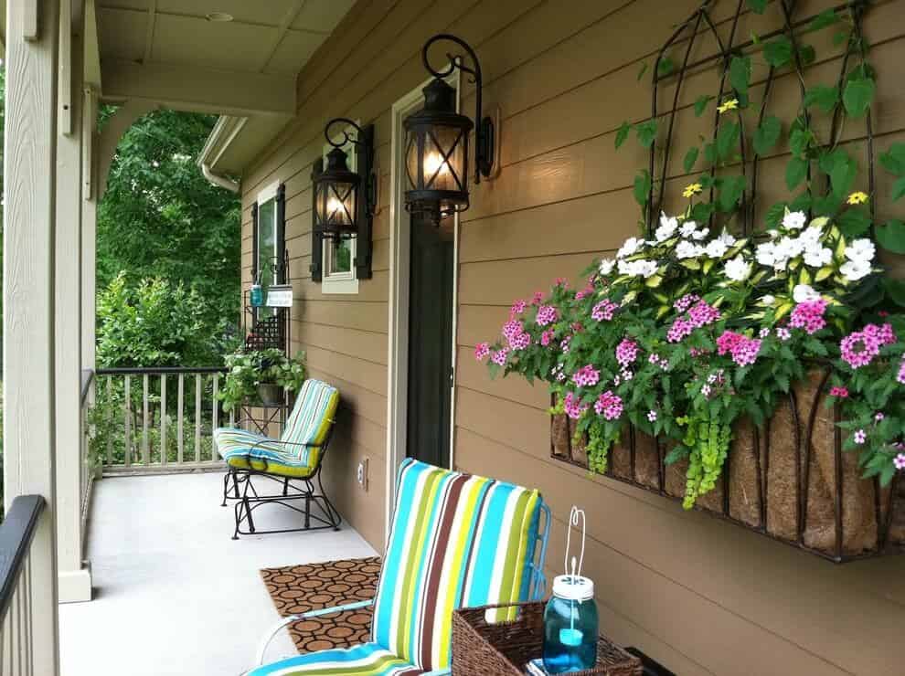 Porch Wall Decor Ideaswith Coir Planter